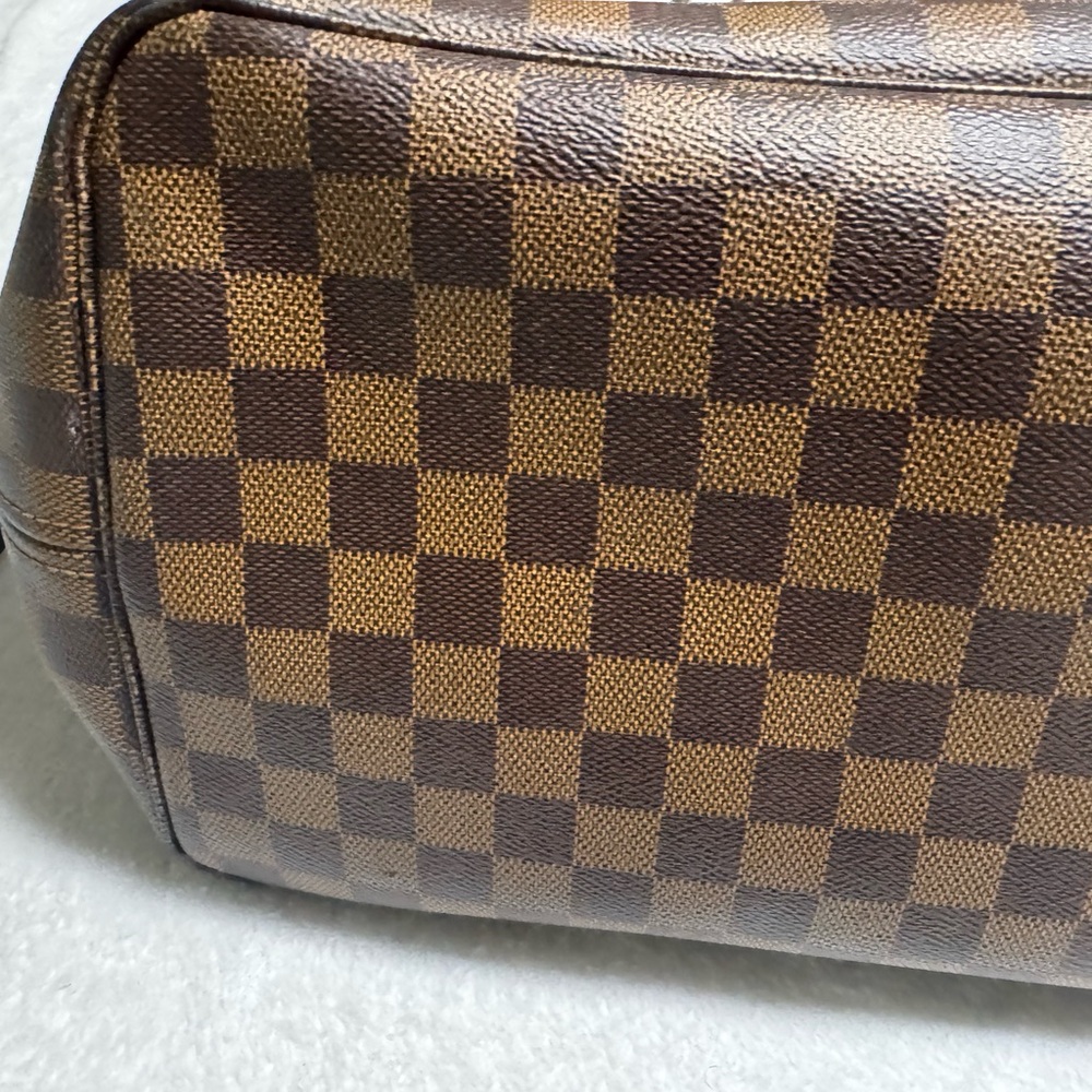 AUTH Louis Vuitton Neverfull GM Damier - Picture 6 of 16